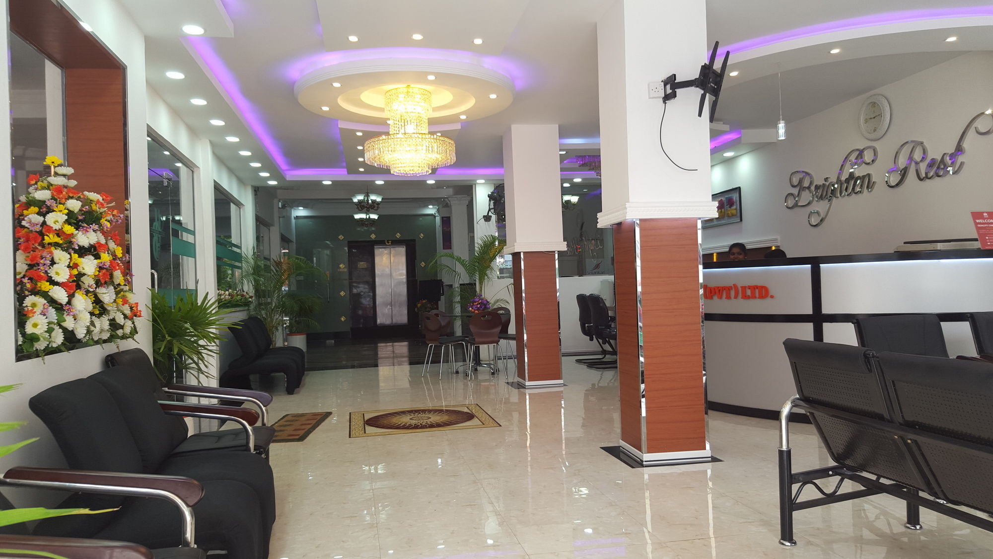 Brighten Hotel Colombo Exterior photo